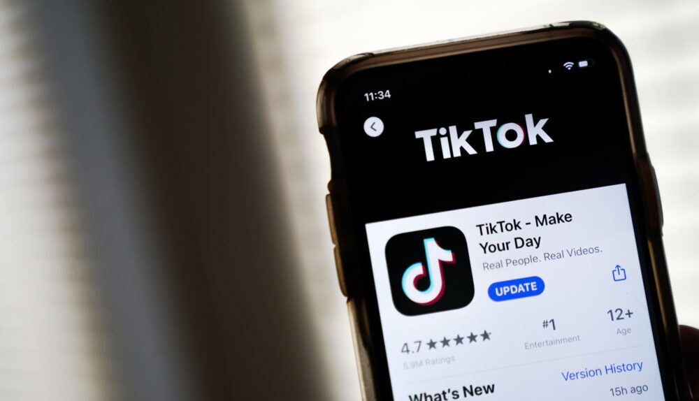 TIK TOK