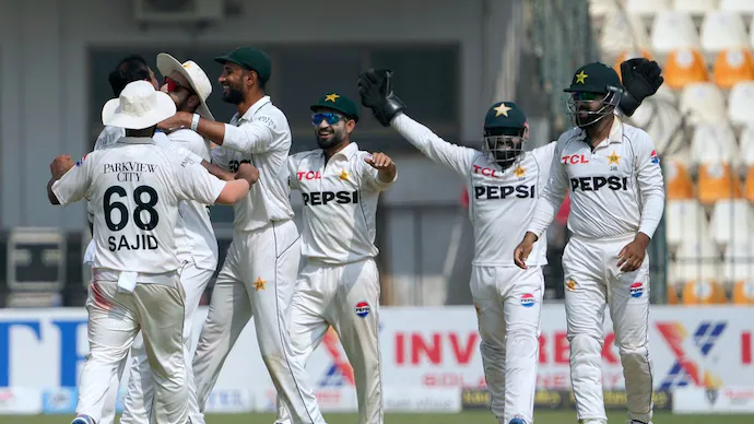 Pakistan wins test Series Against England